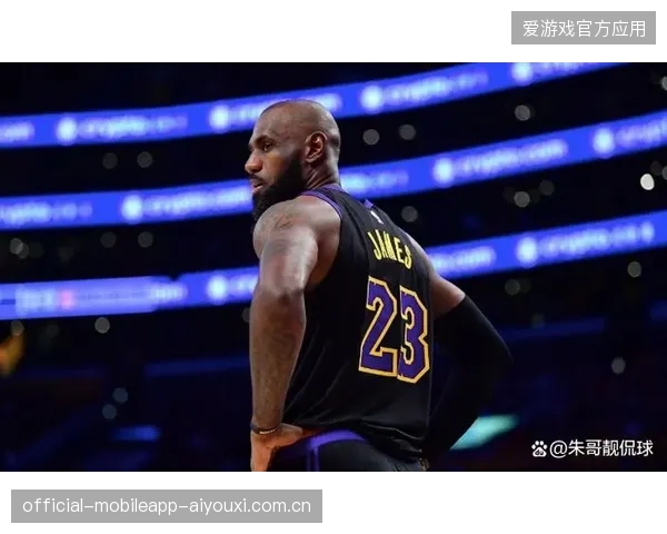 湖人没资格打揭幕战？NBA新赛季的“冷启动”秘密武器